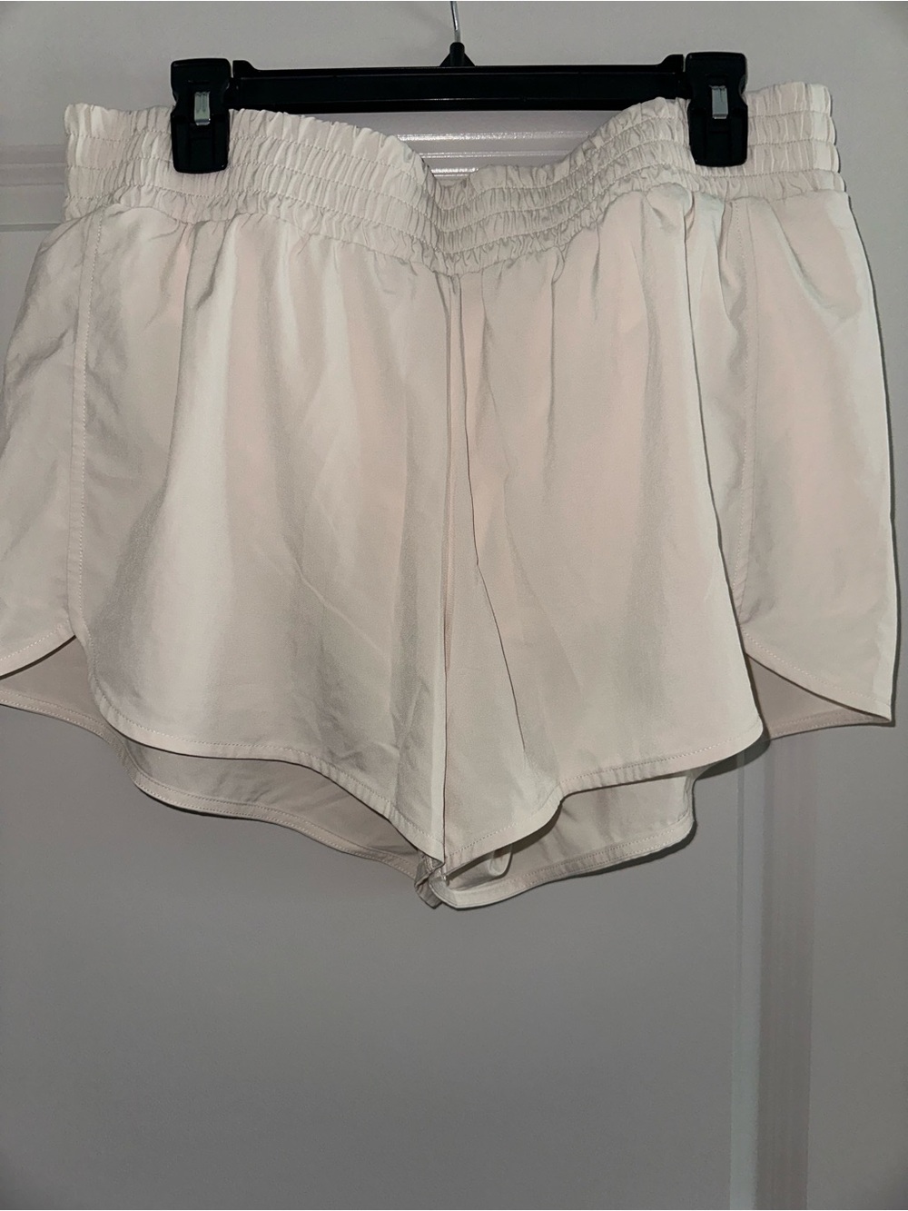 Zella Cream Elastic-Waist Athletic Shorts